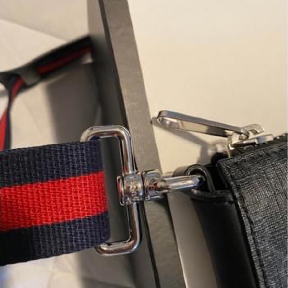 Gucci Messenger Bag - Picture 2 of 9